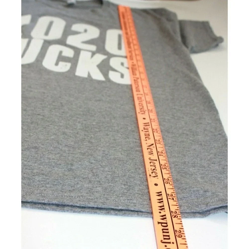 Jerzees 2020 Sucks Mens T Shirt Sz M Gray Graphic Tee S/S Unisex Crew Pandemic - Picture 6 of 7